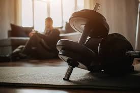 博弈论：路径依赖如何锁死错误策略？（博弈论视角：路径依赖为何让错误策略难以纠正？）