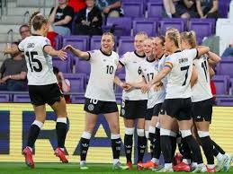 爱迪森巴杰2025季后赛轰3发本垒打，世界大赛G1代打满贯砲