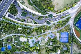 普荷斯在职业生涯前十年均达成 .300 打击率、30 轰、100 打点