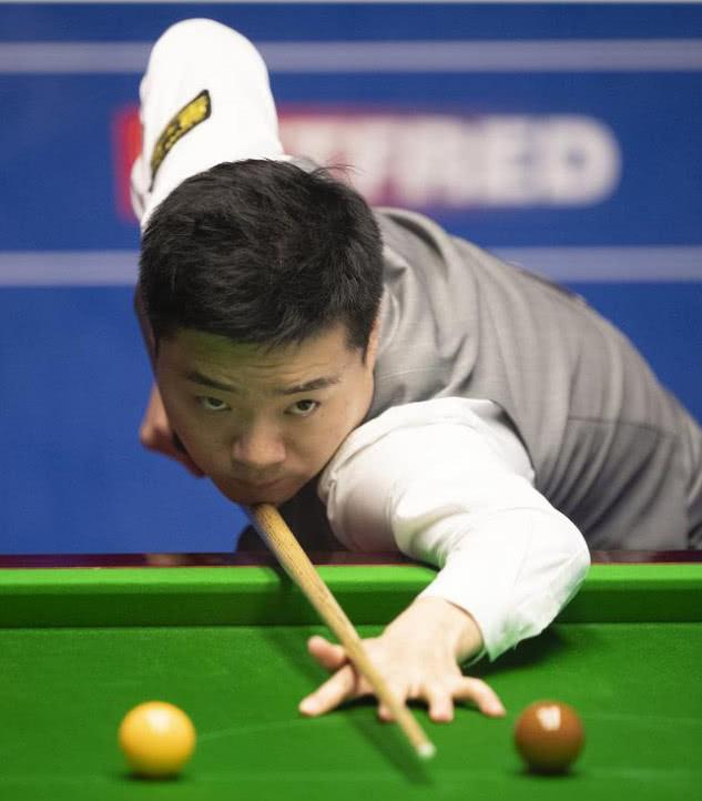 联赛渐近受 联赛渐近受