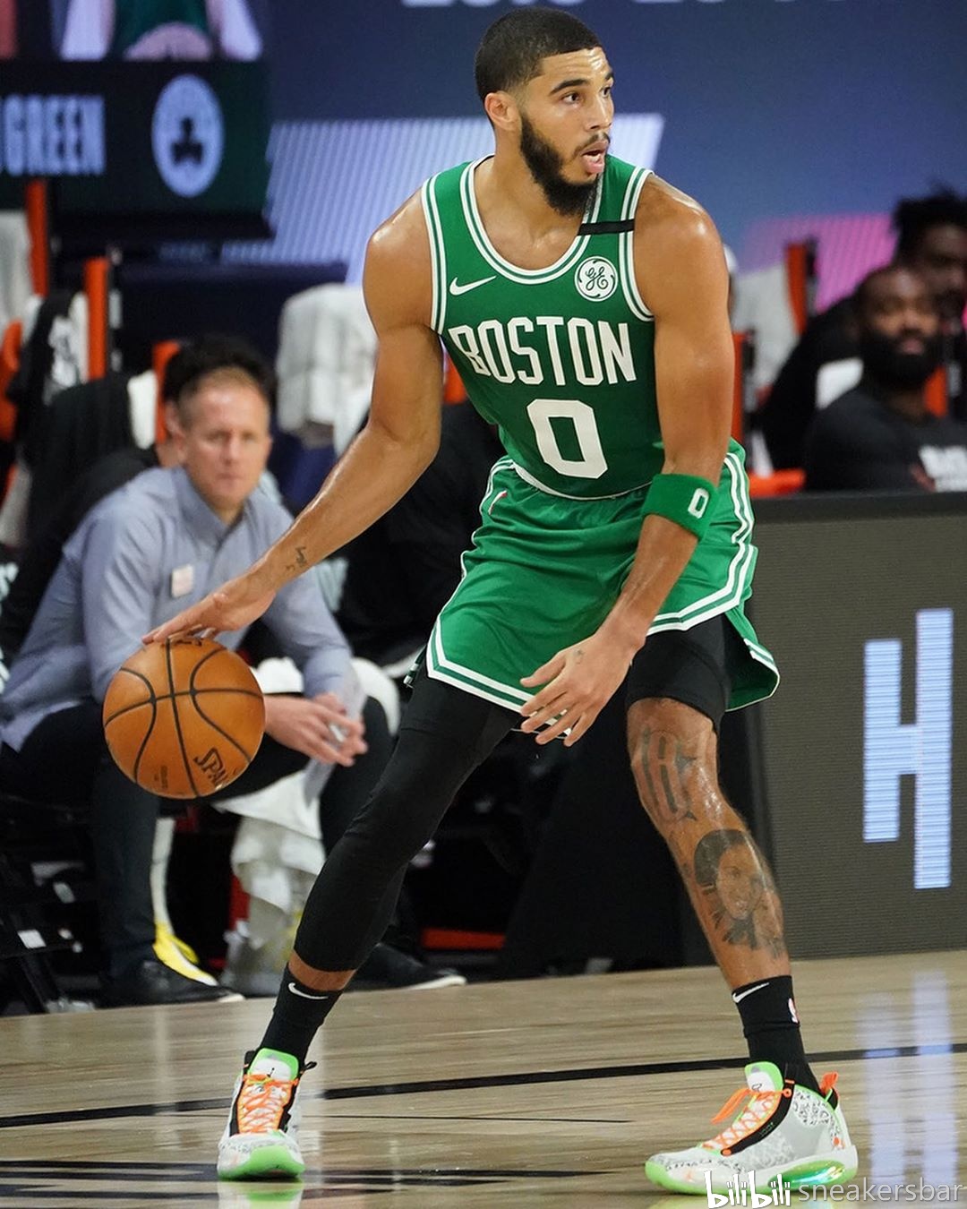 仅揭示了广 仅揭示了广